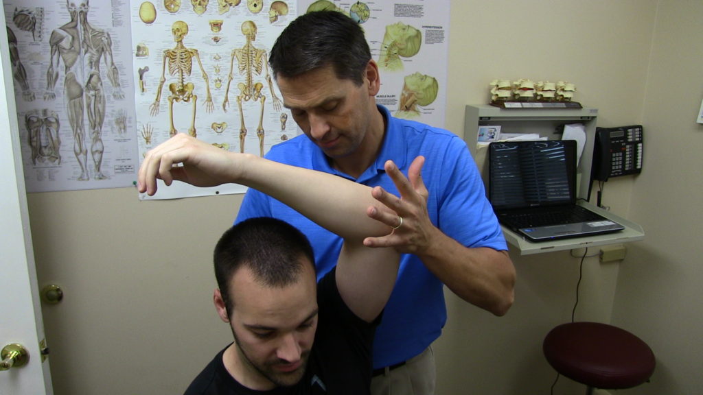 Chiropractor for Shoulder Pain